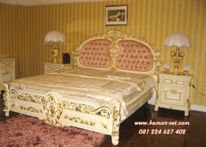 Tempat Tidur Klasik Gold Duco KSK-253